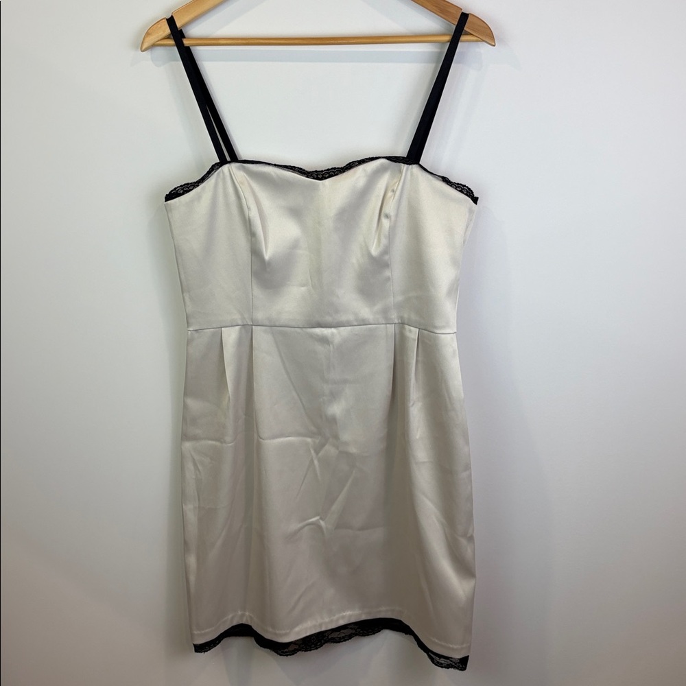 Kensie dress fits size 8-10